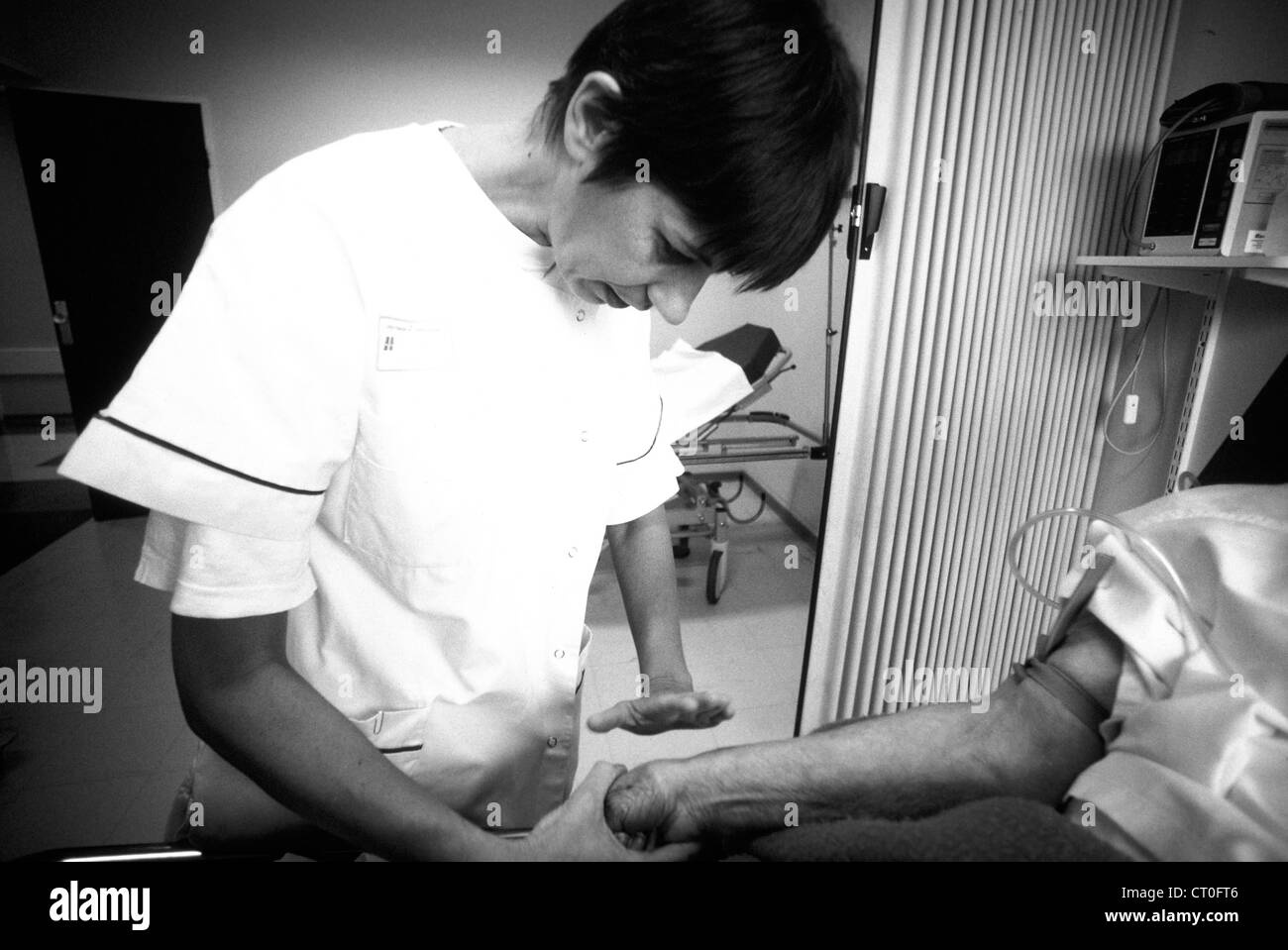 Venipuncture examination Black and White Stock Photos & Images - Alamy