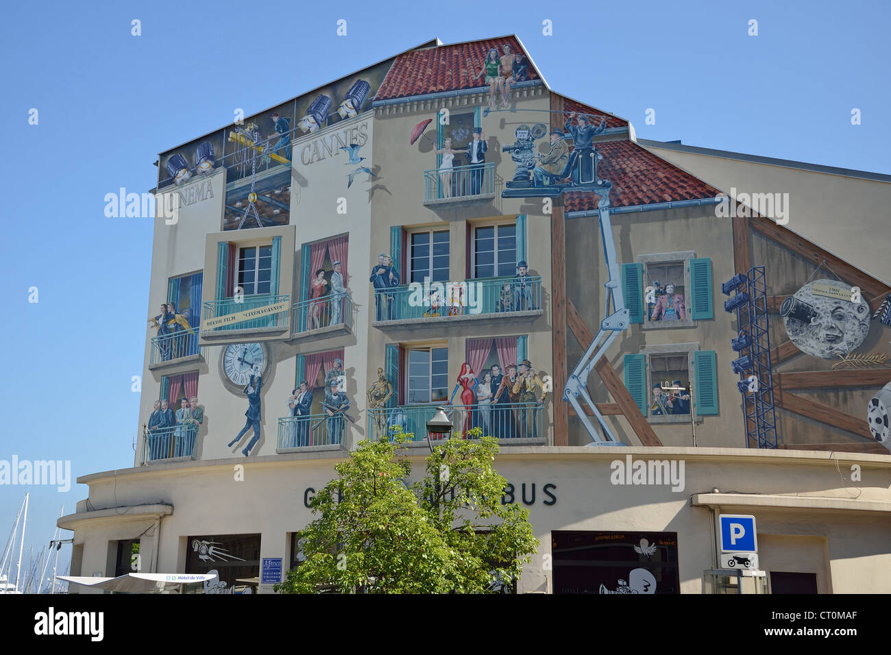 Cannes Cinema Mural, Place Bernard Cornut-Gentille, Cannes, Côte d'Azur, Alpes-Maritimes, Provence-Alpes-Côte d'Azur, France Stock Photo