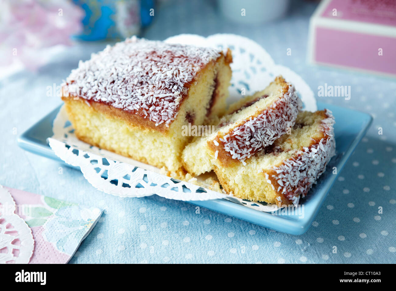 Sliced cake photography hi-res stock photography and images - Alamy