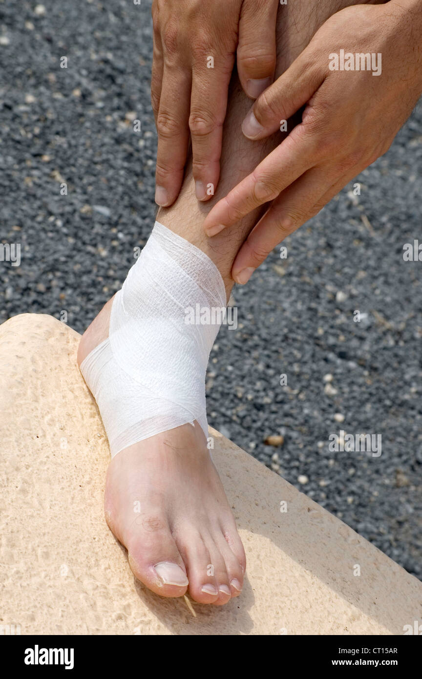 Sprained ankle man bandage hires stock photography and images Alamy