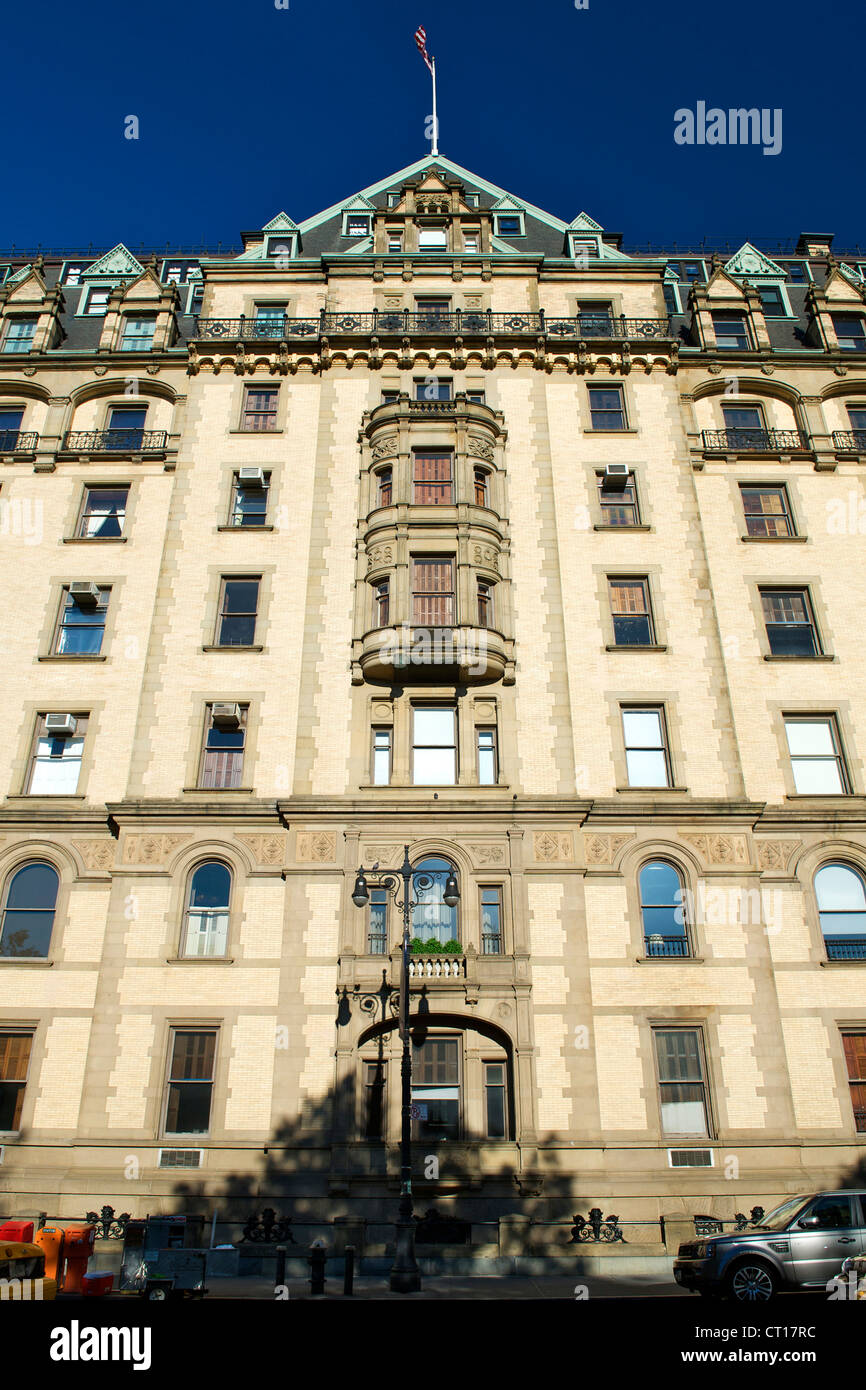 Dakota building hi-res stock photography and images - Alamy