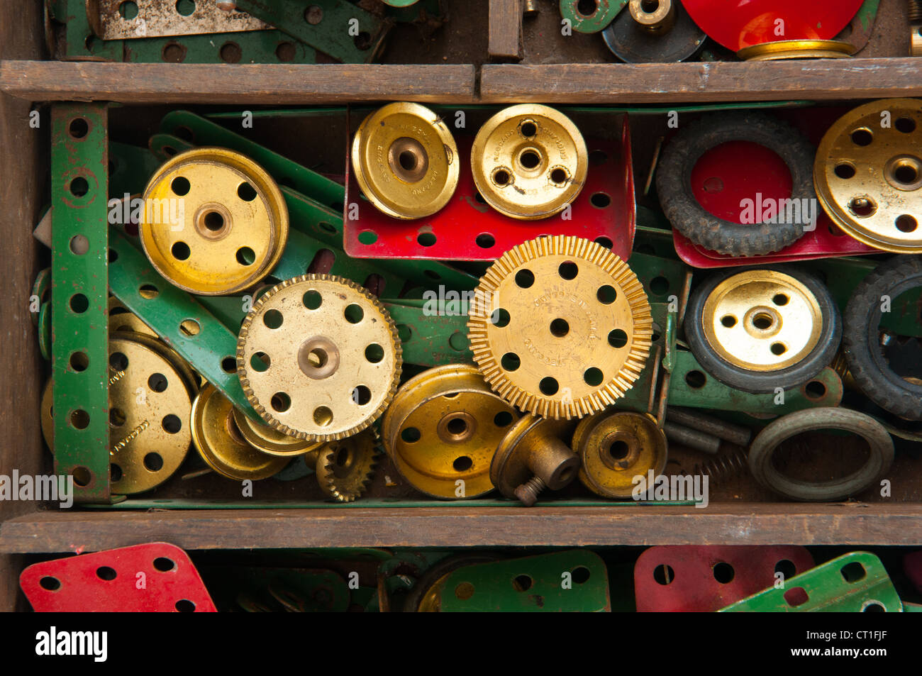 Meccano set hi res stock photography and images Alamy
