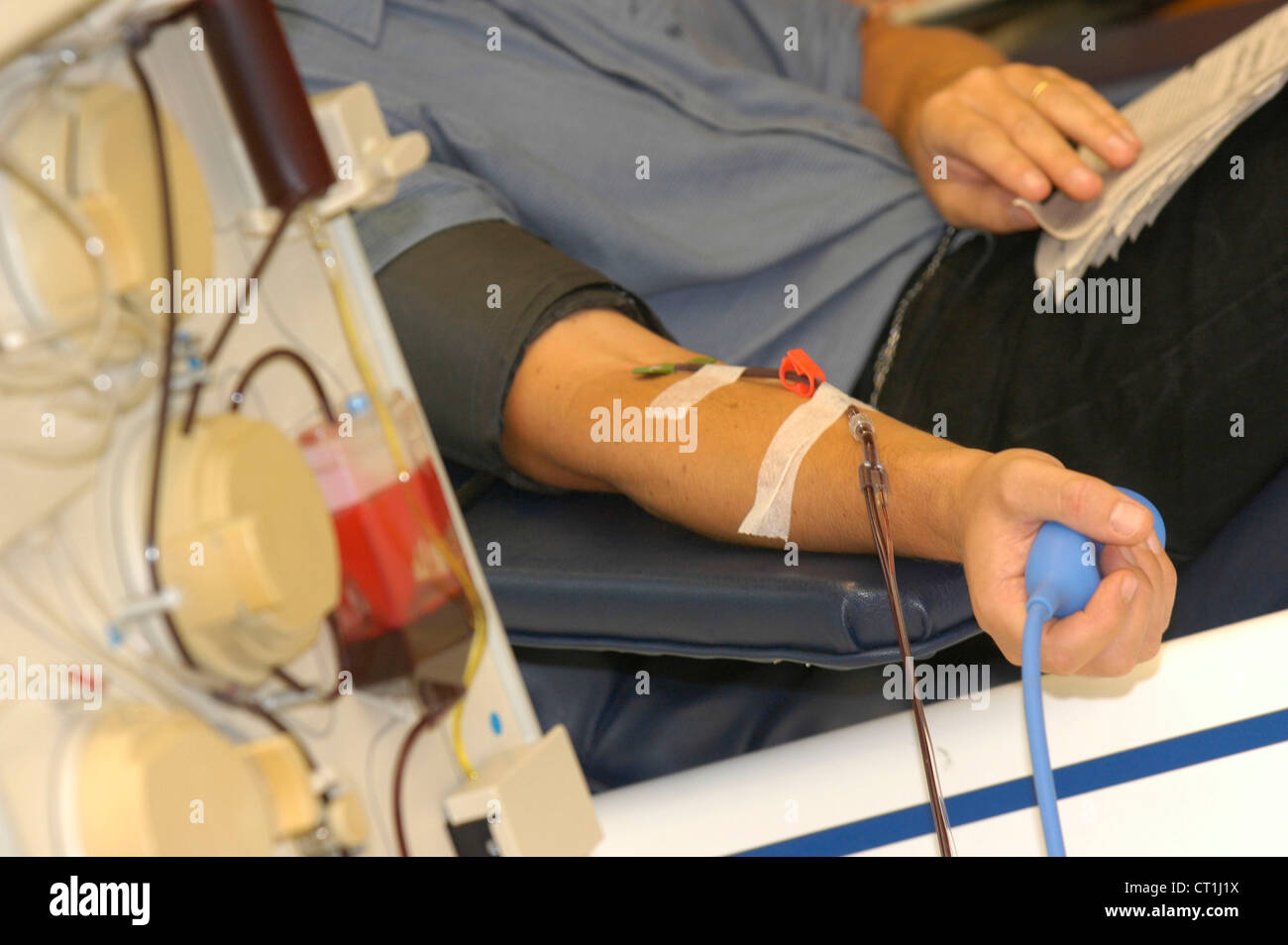 Transfusions of human plasma hi-res stock photography and images - Alamy