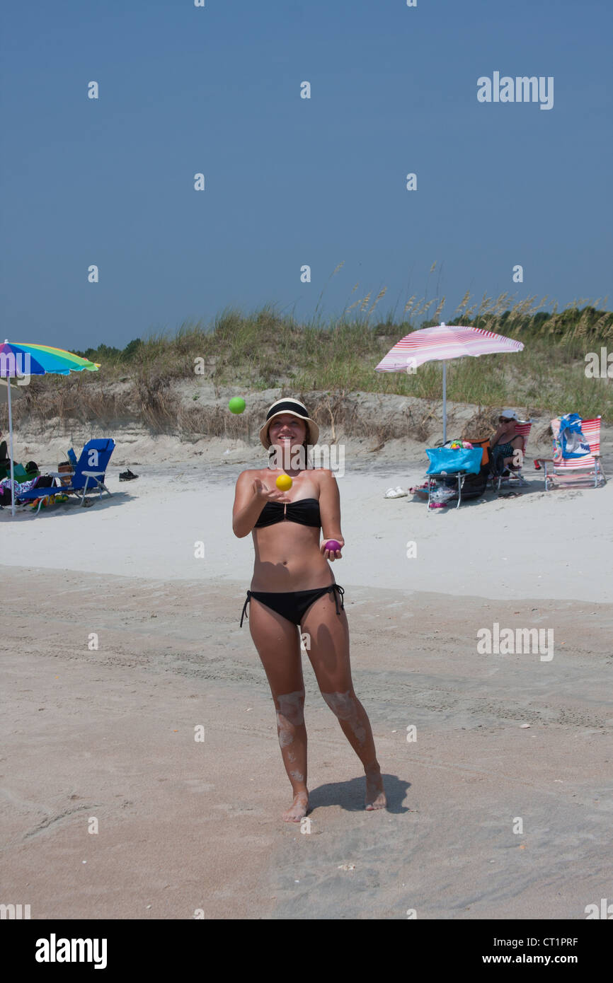 Professional Juggler On The Beach Stock Photo Alamy