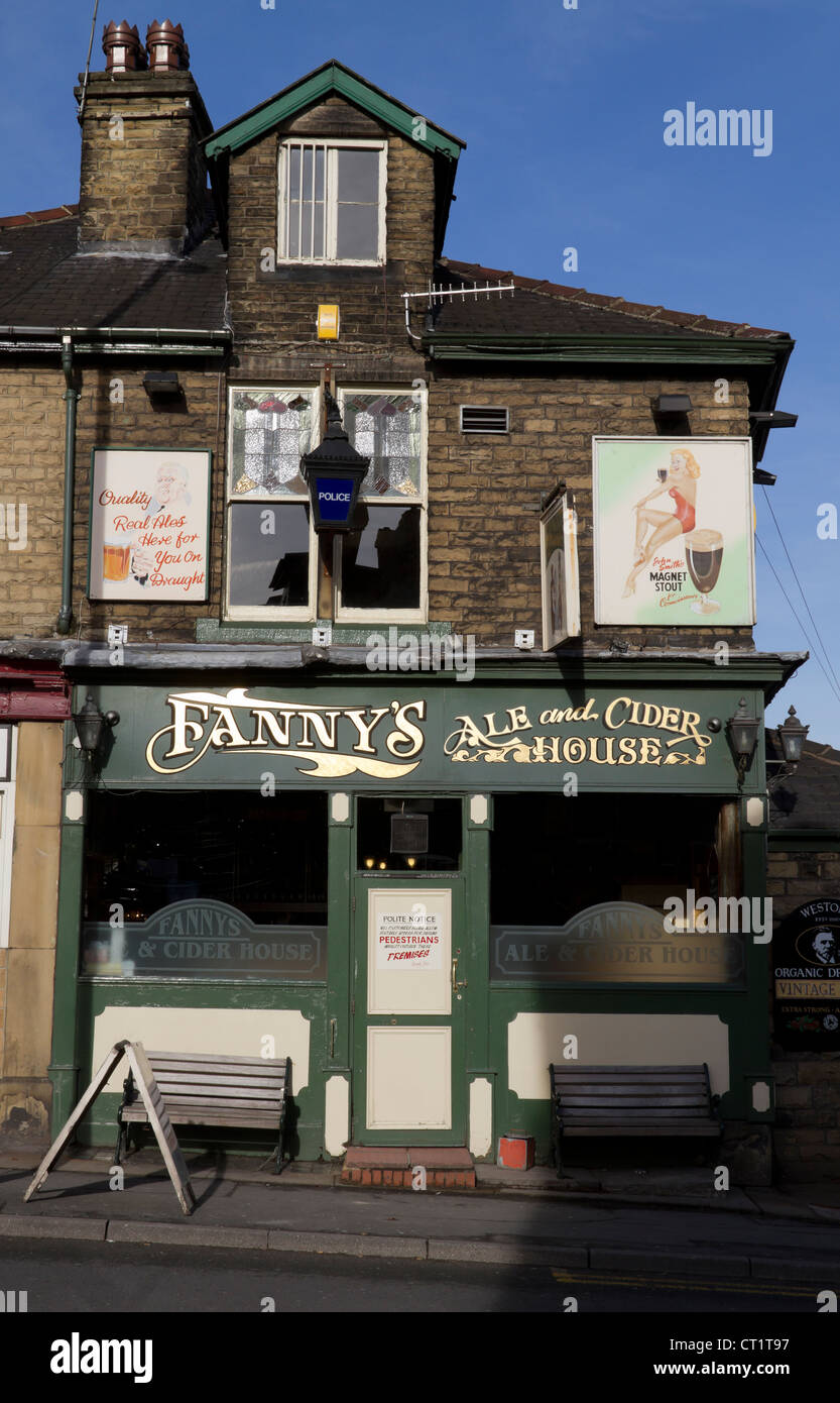 Fanny's Ale and Cider House, Saltaire Stock Photo Alamy