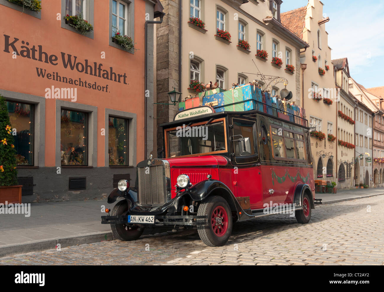 Historic Bus outside Kathe Wohlfahrt’s Christmas Village