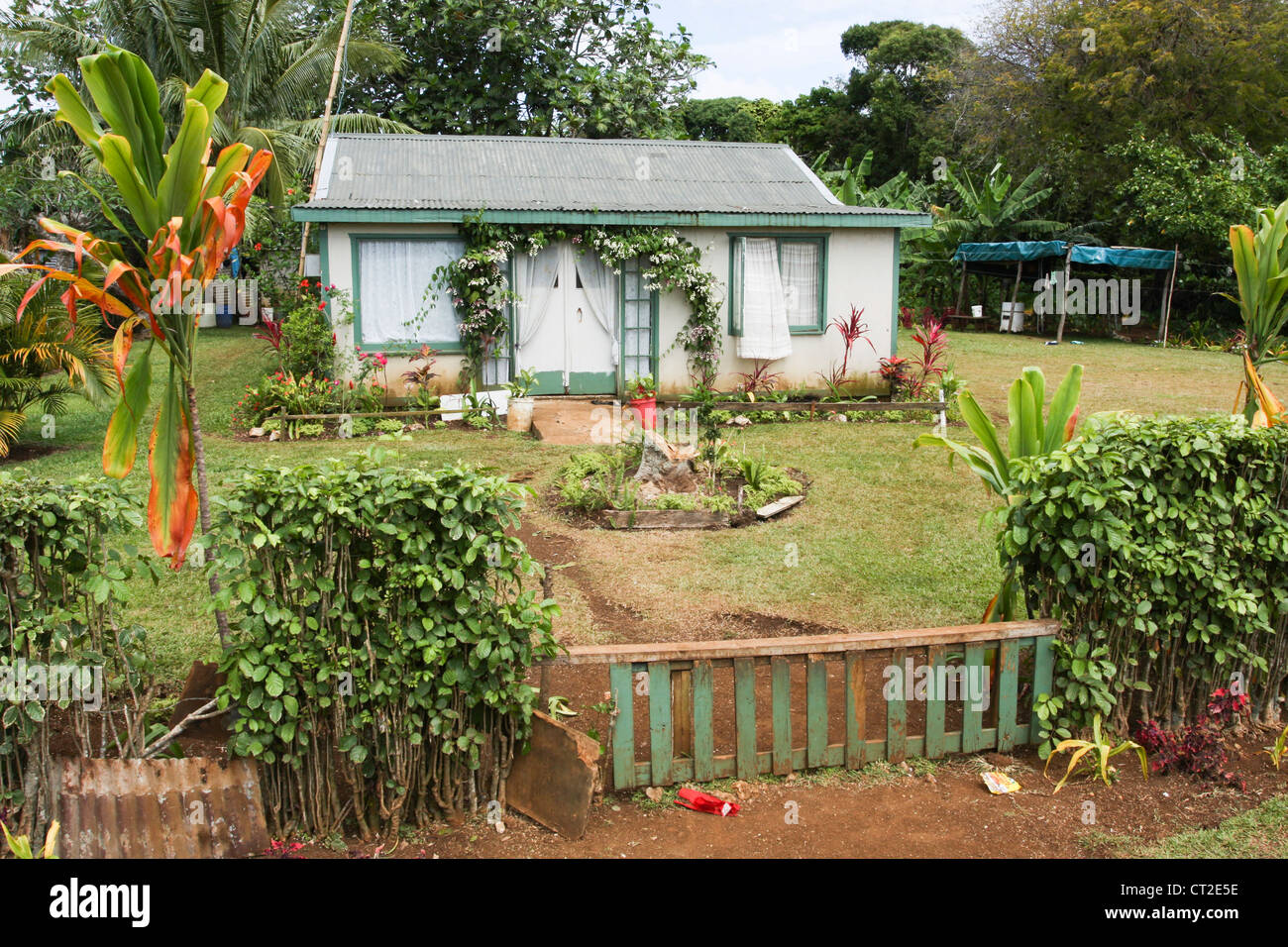 Tonga house hi-res stock photography and images - Alamy