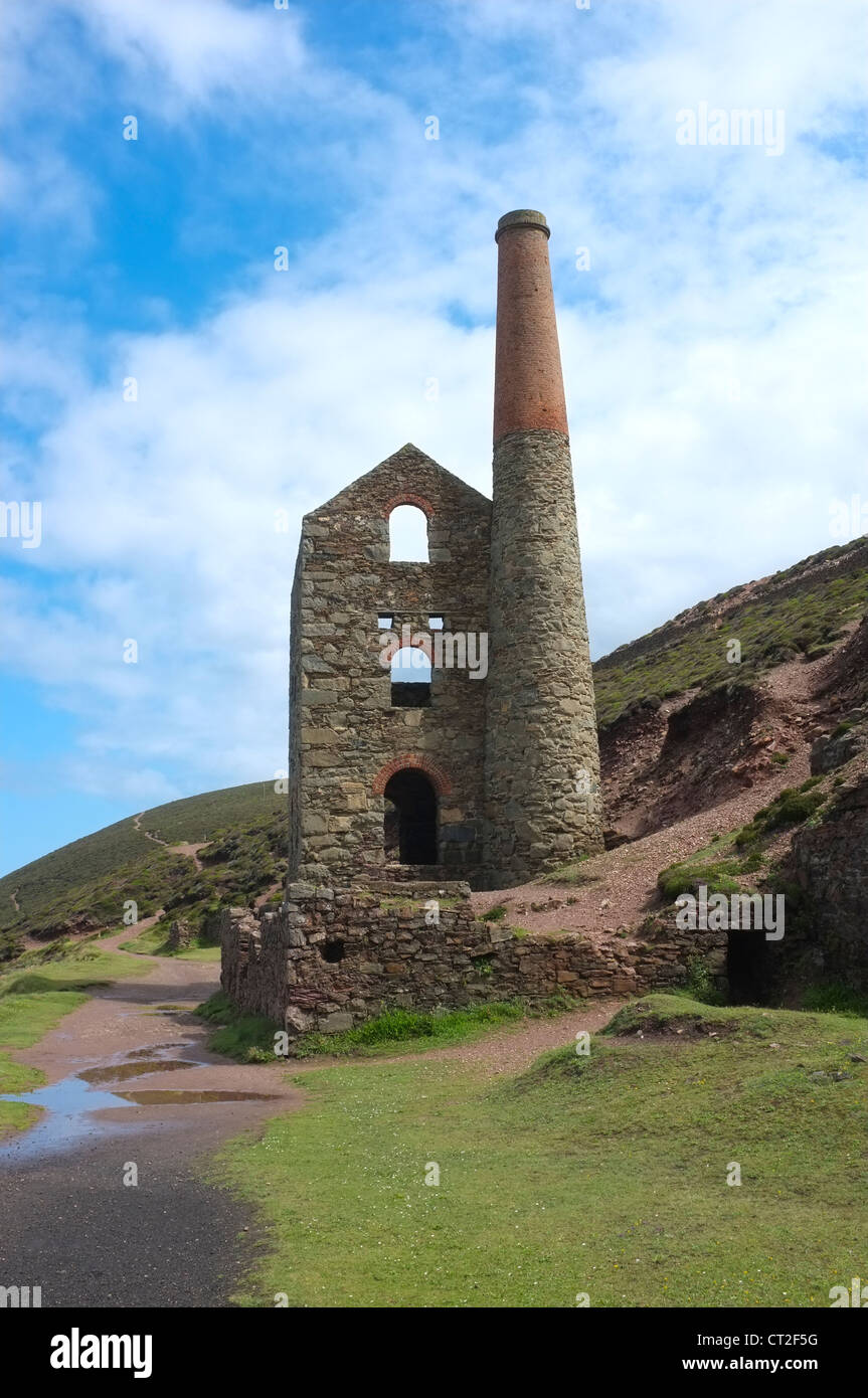 Cornwall mining hi-res stock photography and images - Alamy