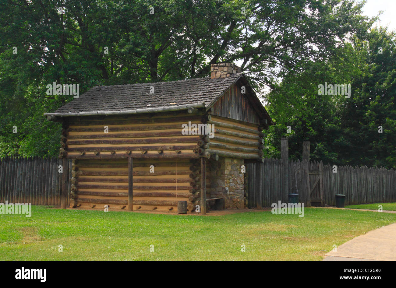 FORT WATAUGA, SYCAMORE SHOALS STATE HISTORIC PARK, ELIZABETHTON