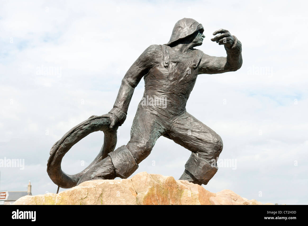 Seahouses Northumberland a lifeboat statue Stock Photo Alamy