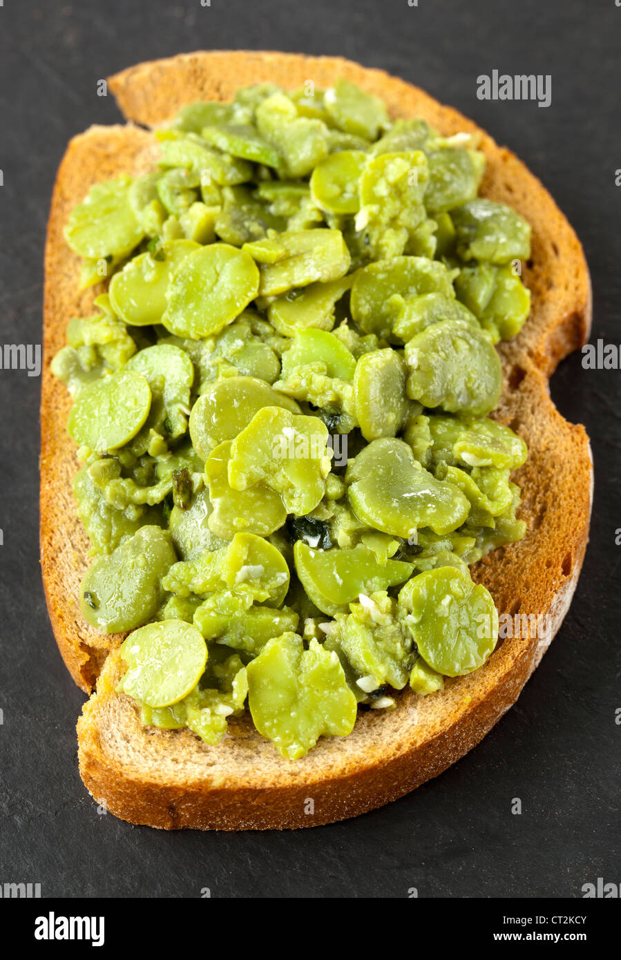Broad Beans on Toast Stock Photo Alamy