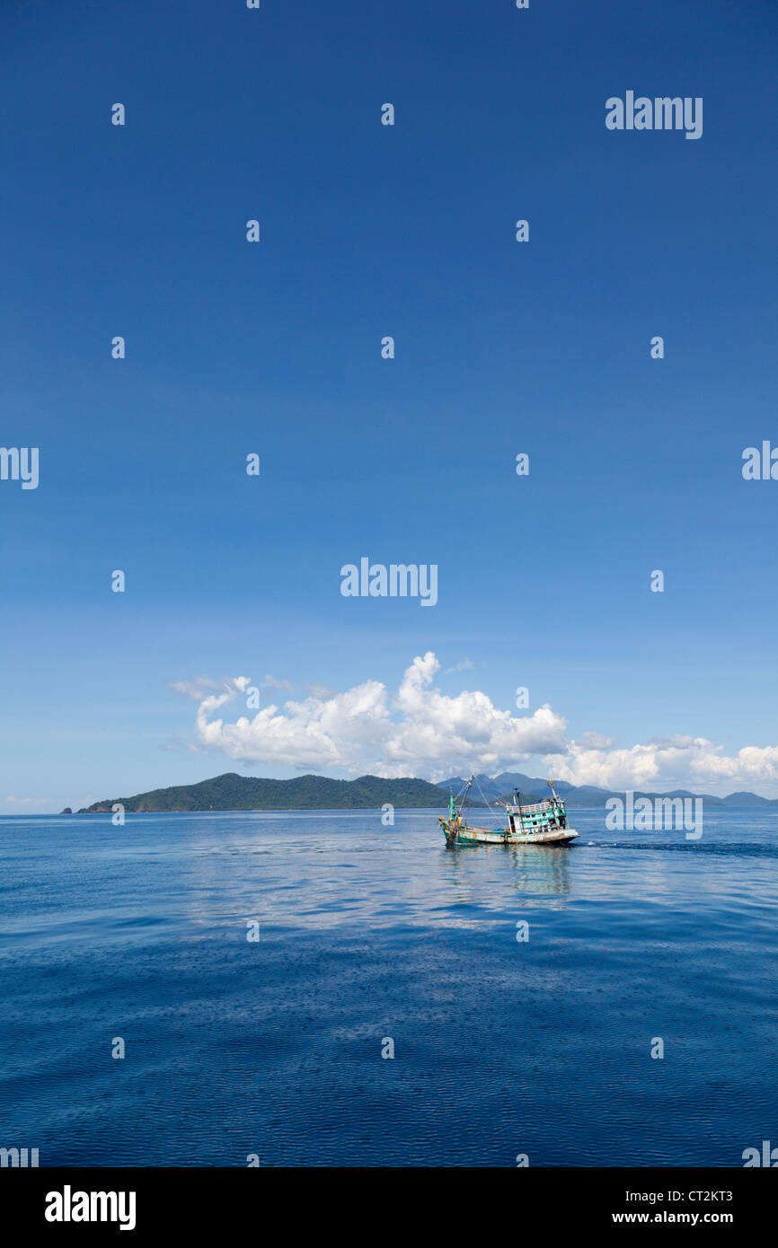 Small boat in waves hi res stock photography and images Alamy Small boat in waves hi res stock photography and images Alamy