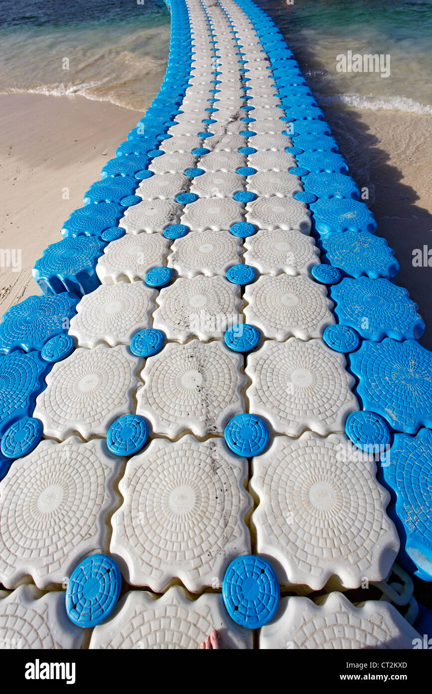 Thailand Beach Blue White Pontoon Pontoons High Resolution Stock Photography And Images Alamy