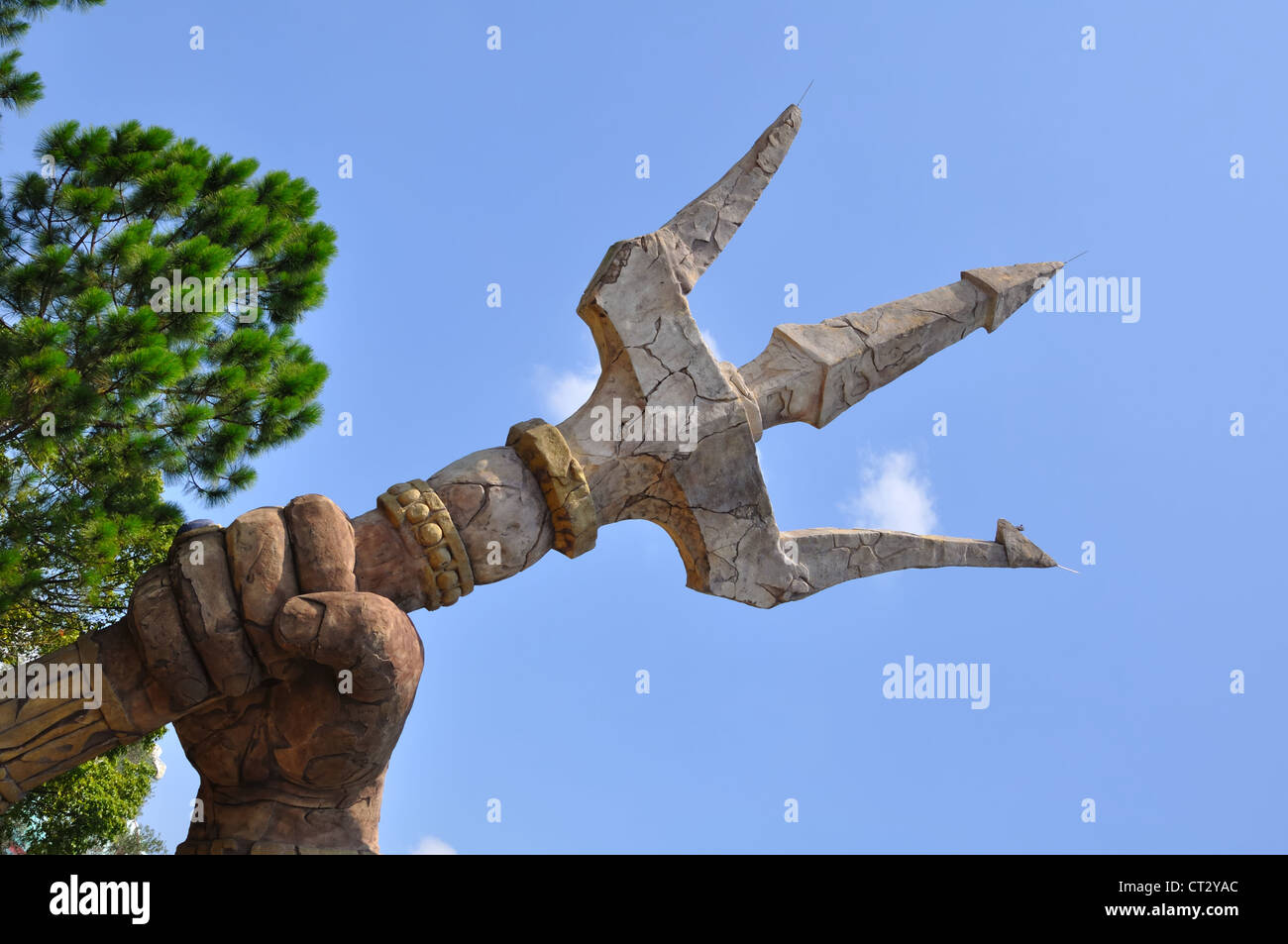 Trident spear hi-res stock photography and images - Alamy