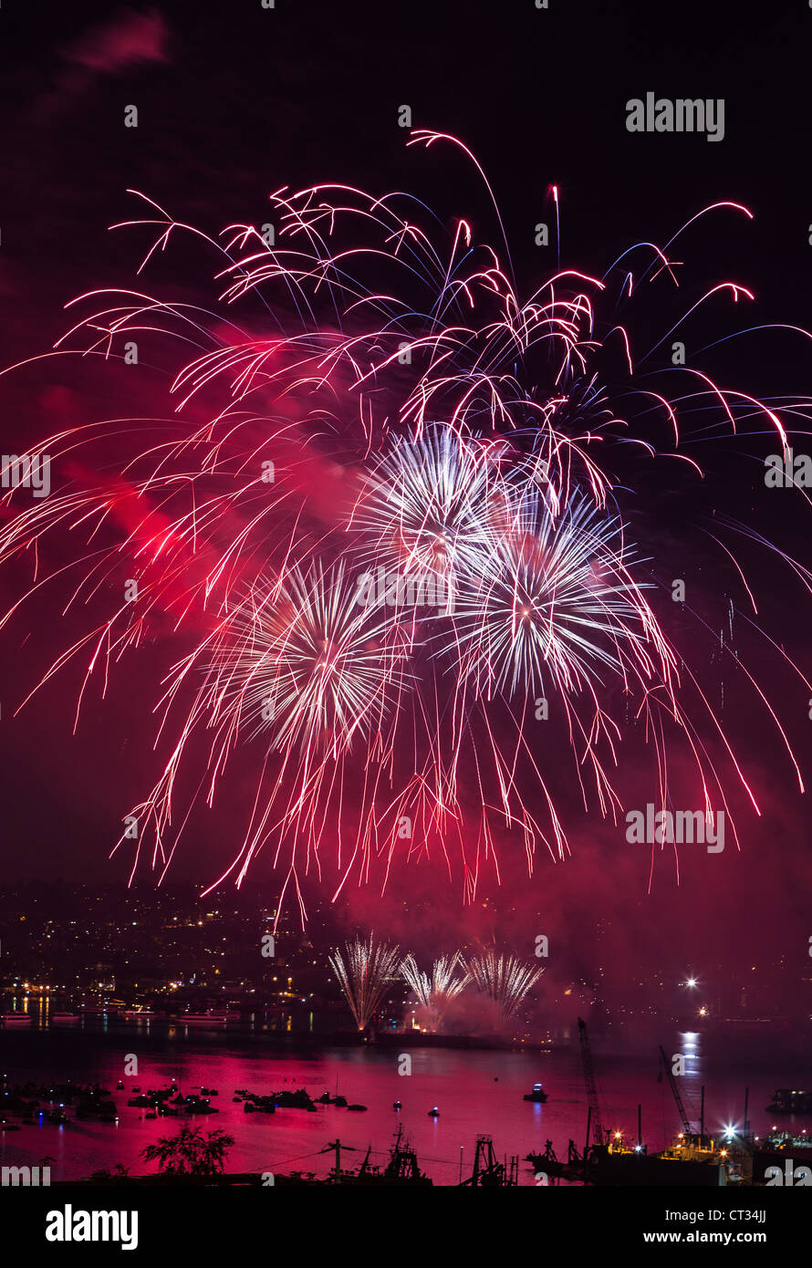 Fireworks barge hi-res stock photography and images - Alamy