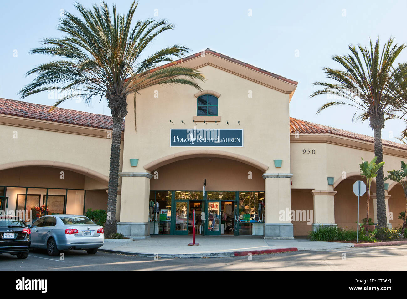 Stores at the Camarillo Premium Outlets Stock Photo: 49243814 - Alamy