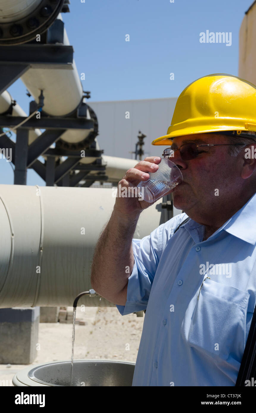Reverse osmosis hi-res stock photography and images - Alamy