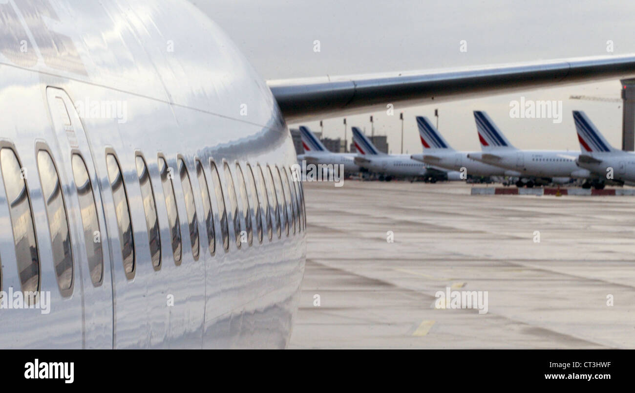 Paris, symbol Photo planes on the tarmac of the airport Stock Photo