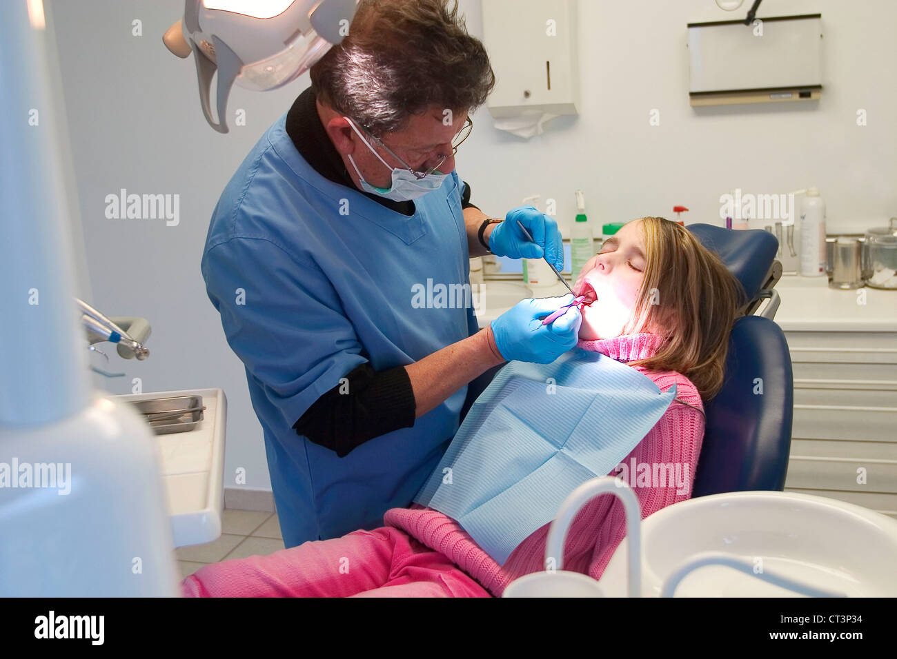 Child dental surgery hires stock photography and images Alamy