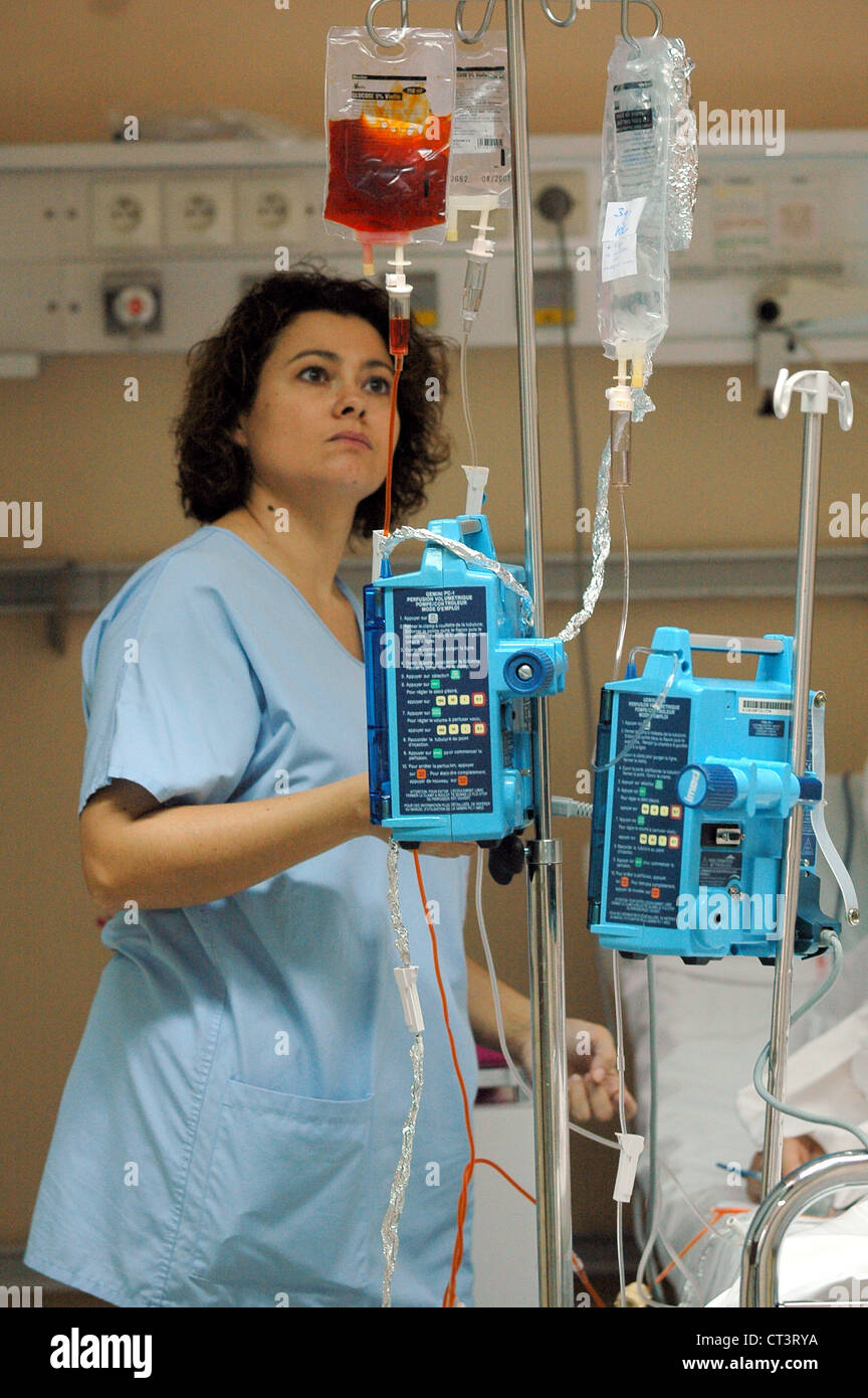 NURSE DISPENSING CARE Stock Photo Alamy