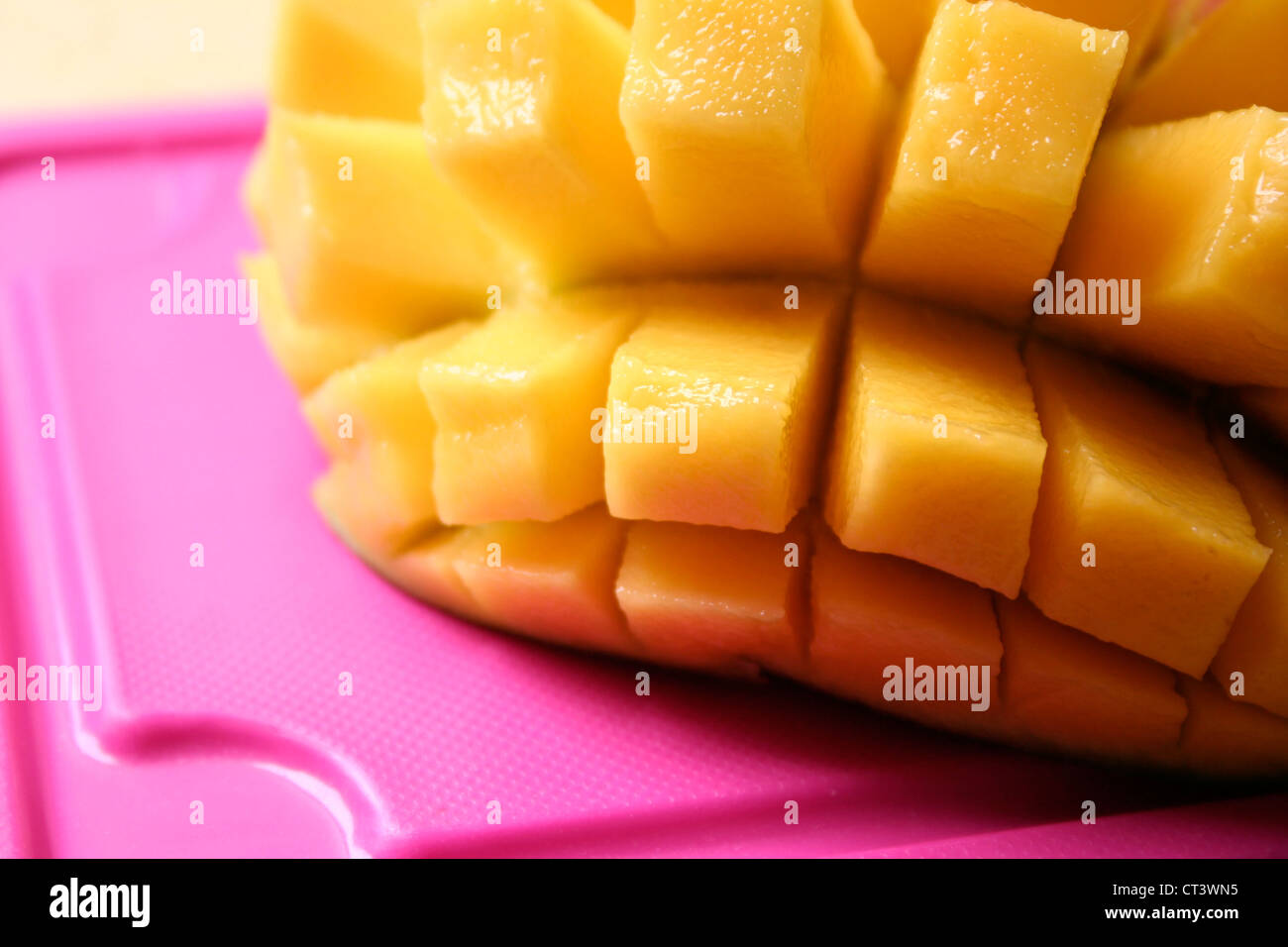 Mango processing hi-res stock photography and images - Alamy