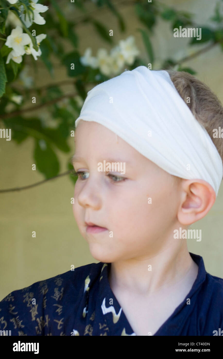 5 year old head injury hi-res stock photography and images - Alamy