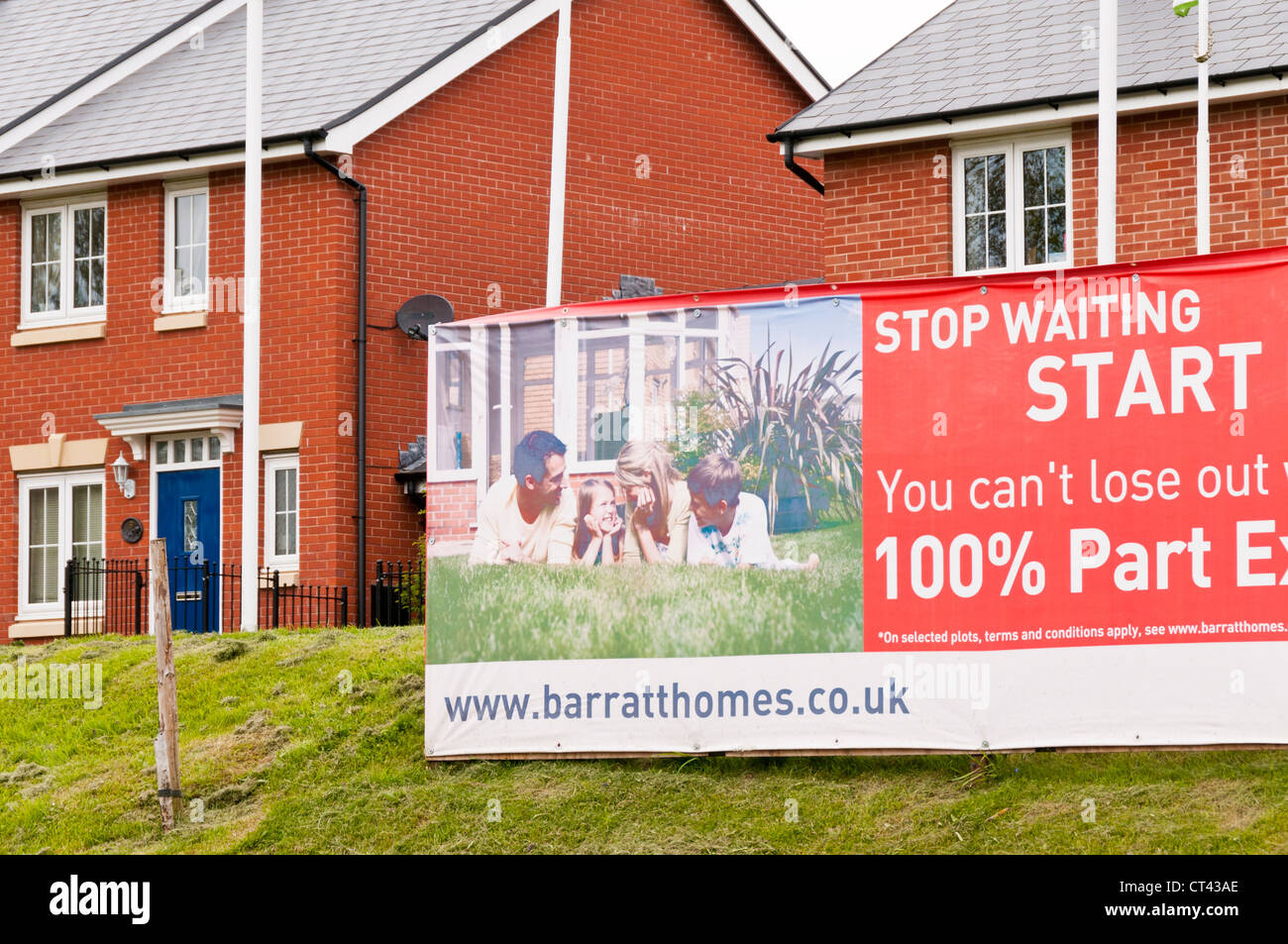 Billboard advertising newly built houses hires stock photography and