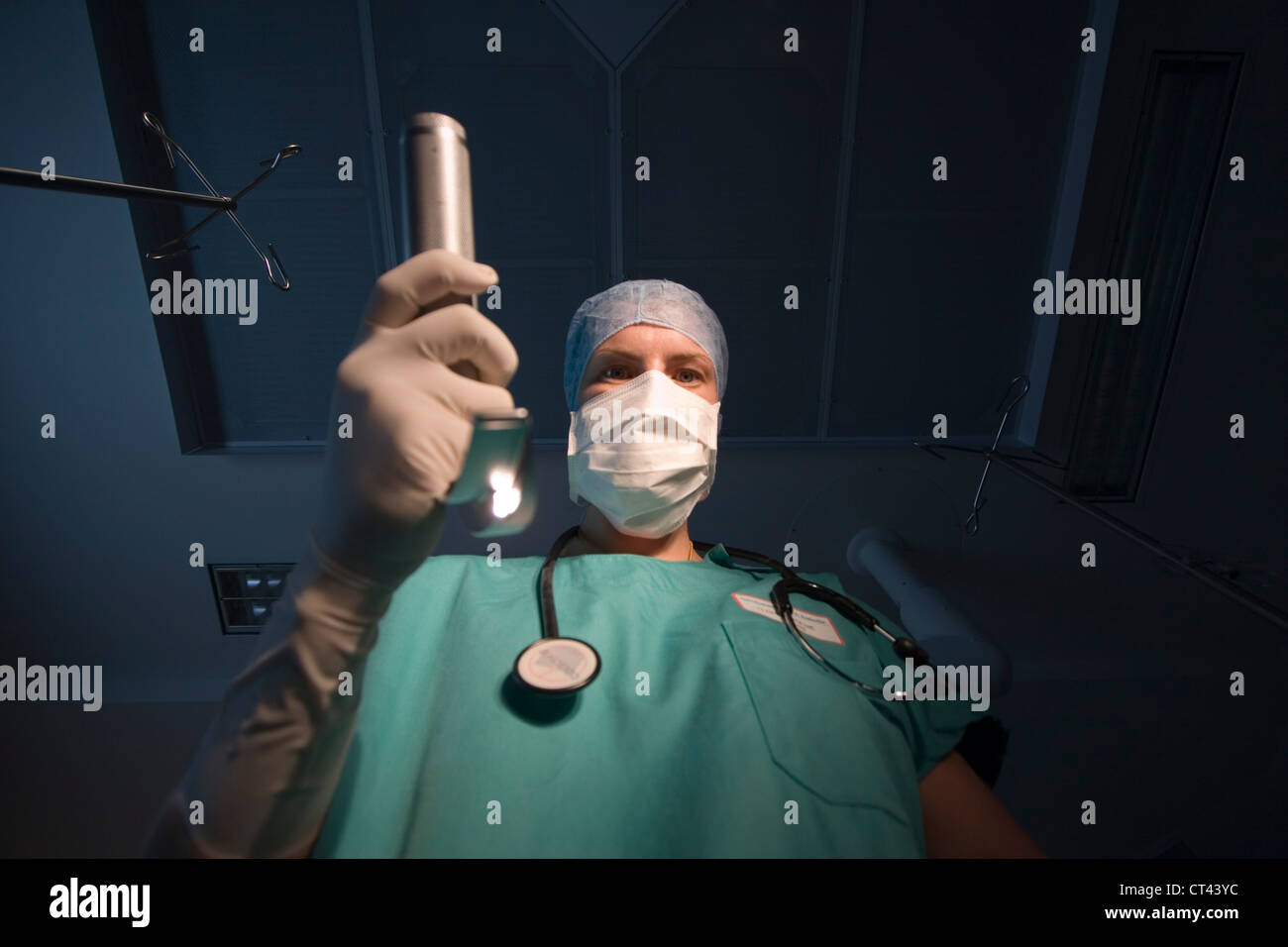 Tracheal intubation hires stock photography and images Alamy