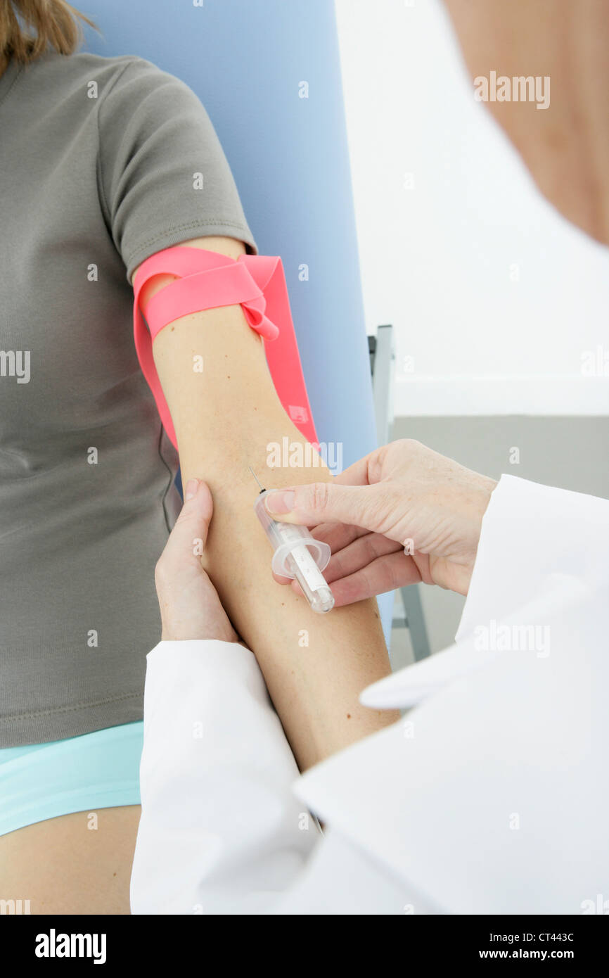 BLOOD SPECIMEN IN A WOMAN Stock Photo Alamy