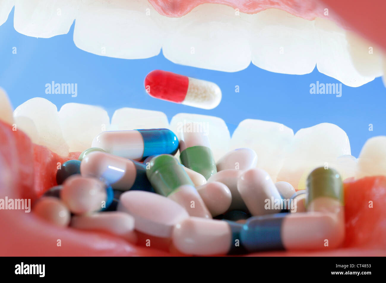 Buccal tablet hires stock photography and images Alamy