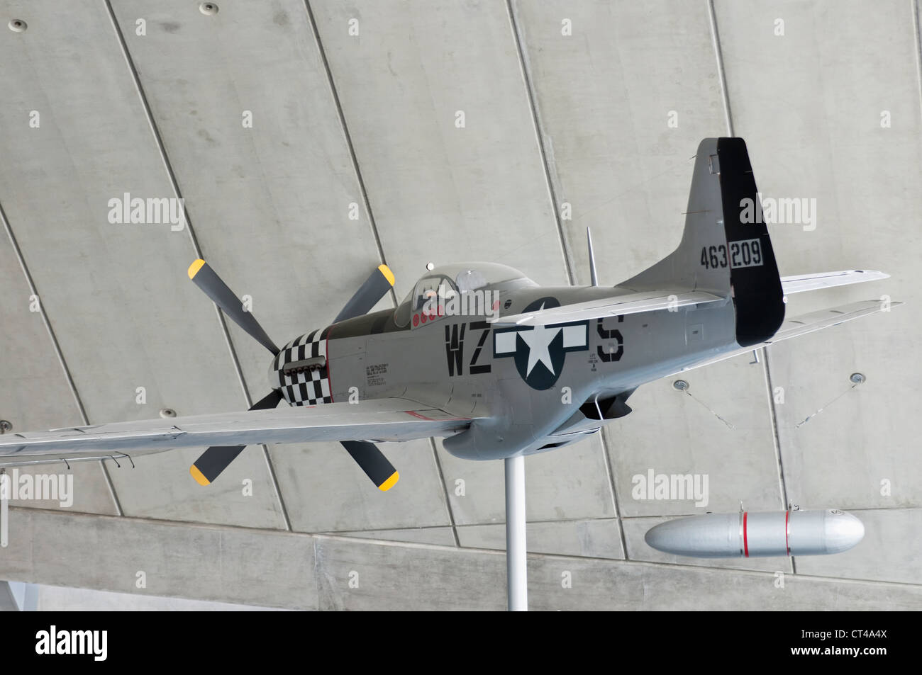 https://c8.alamy.com/comp/CT4A4X/p-51-mustang-fighter-plane-on-display-hanging-from-the-ceiling-of-CT4A4X.jpg