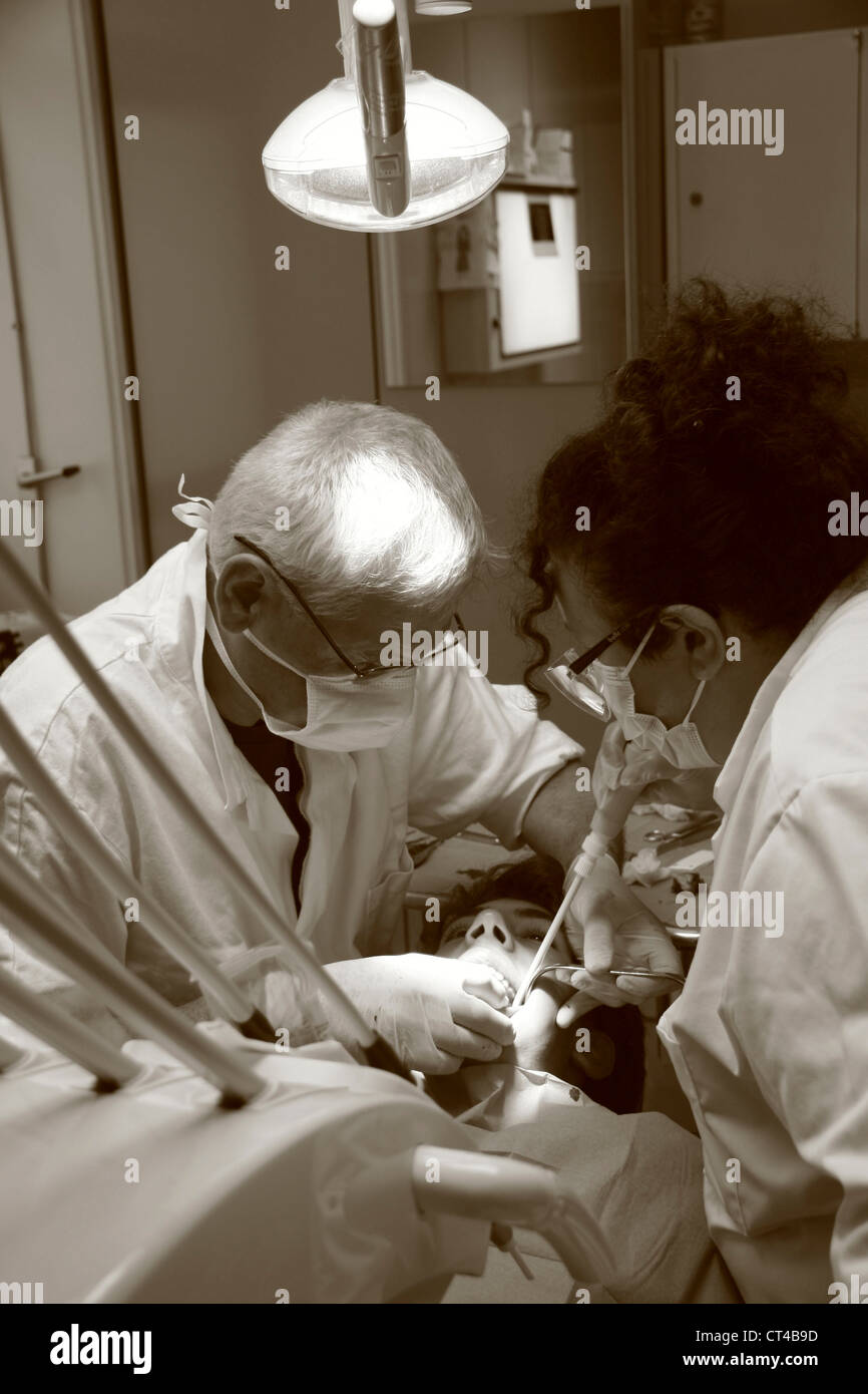 DENTAL CARE, ADOLESCENT Stock Photo Alamy