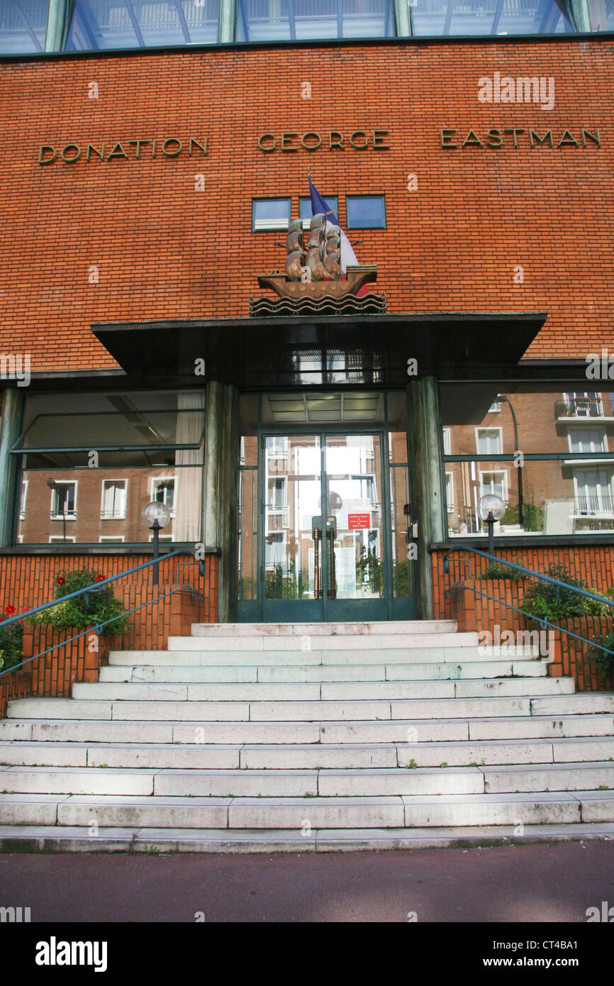 Eastman building hi-res stock photography and images - Alamy