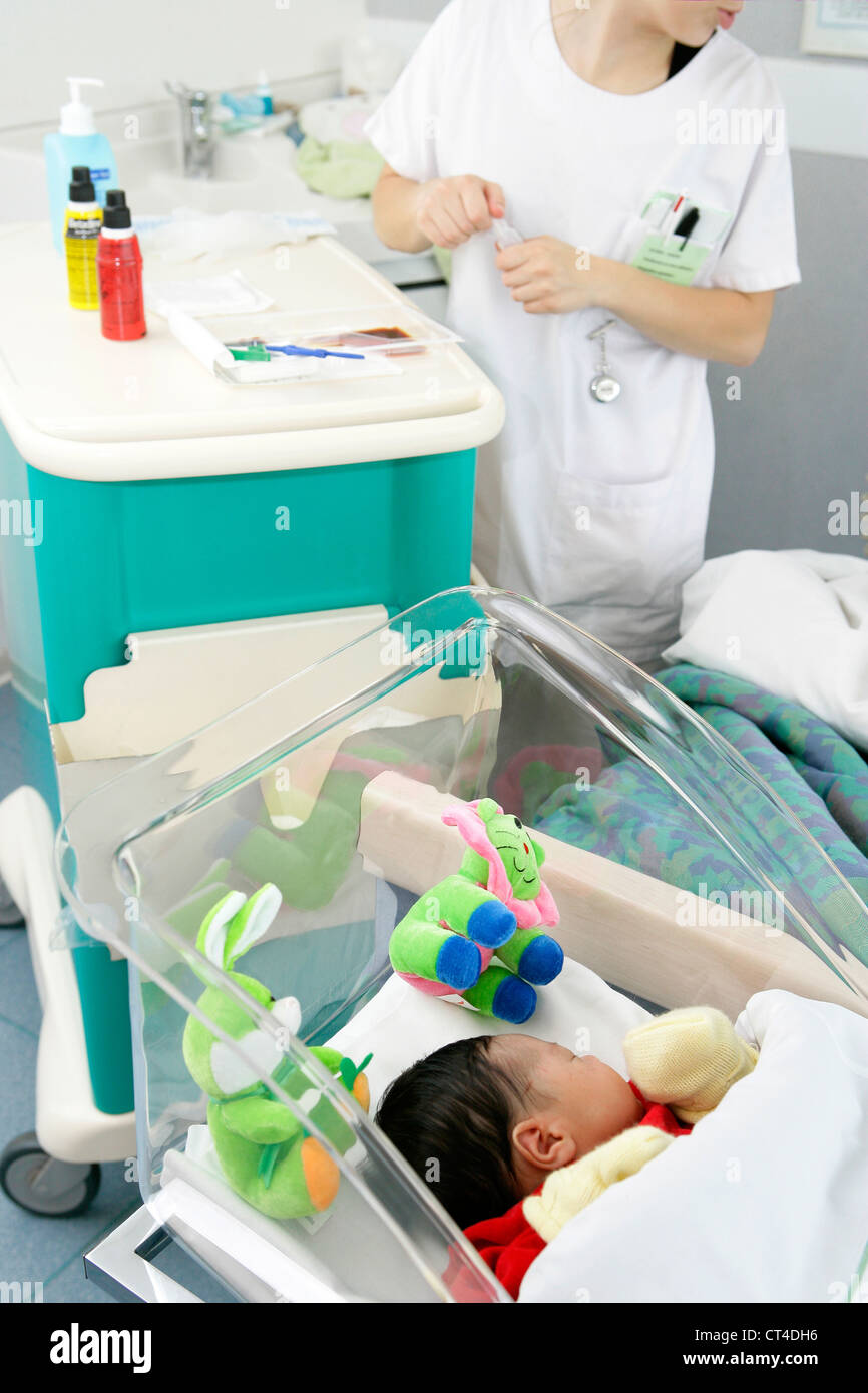 NURSE DISPENSING CARE Stock Photo Alamy