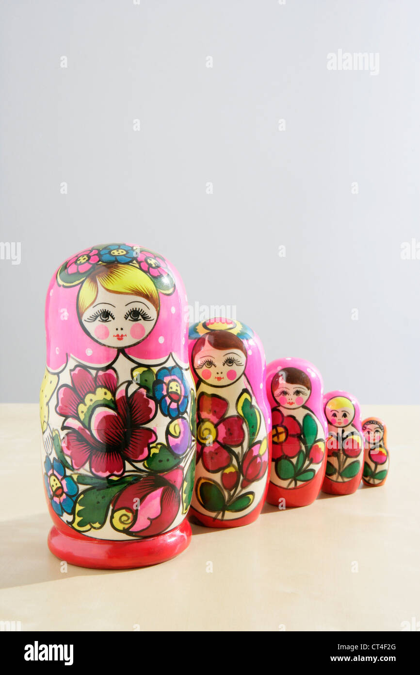 RUSSIAN NESTED DOLLS Stock Photo - Alamy