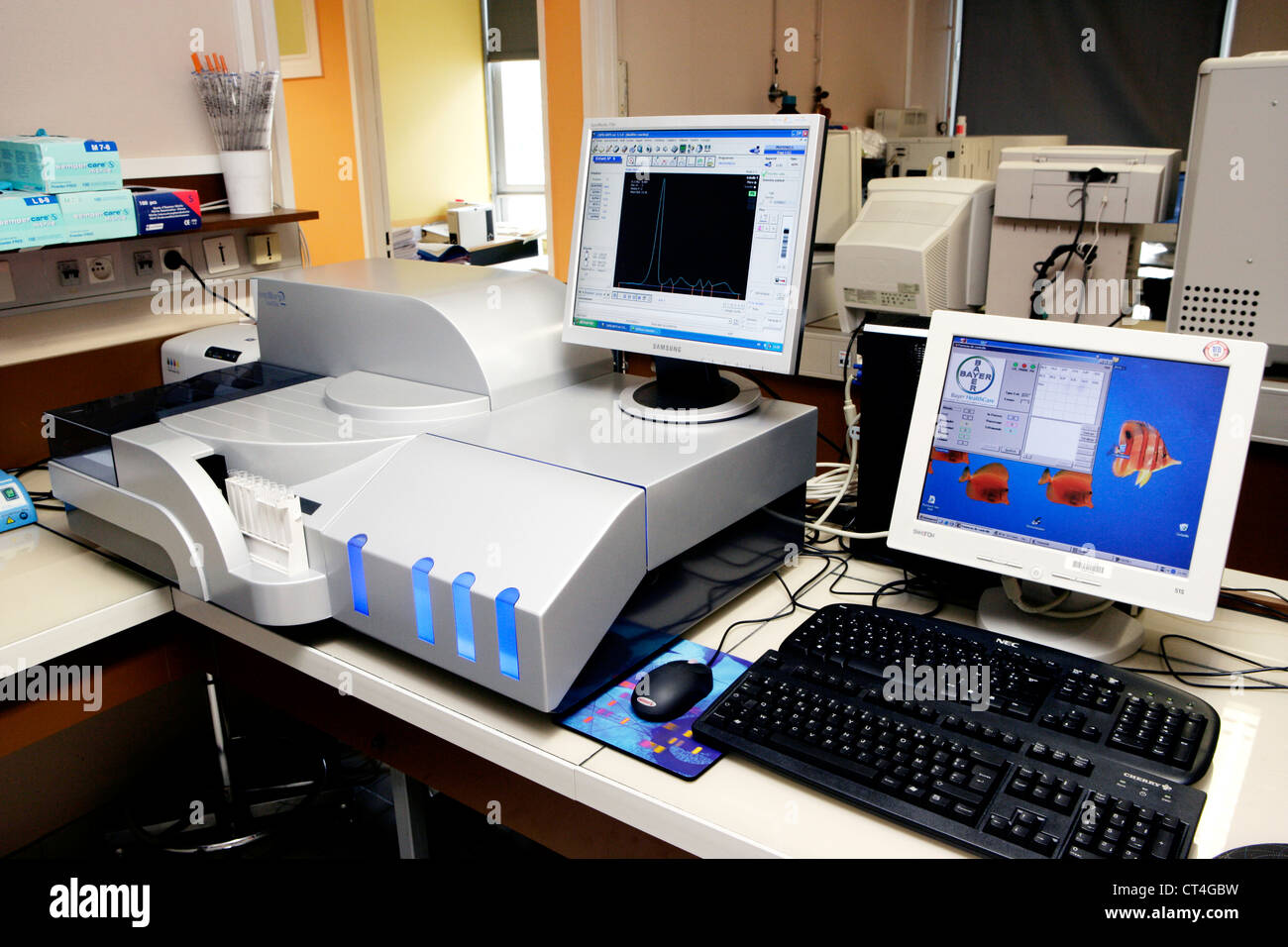 Electrophoresis system hires stock photography and images Alamy