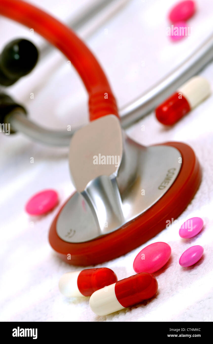 Medicines stethoscope capsules tablets hi-res stock photography and ...