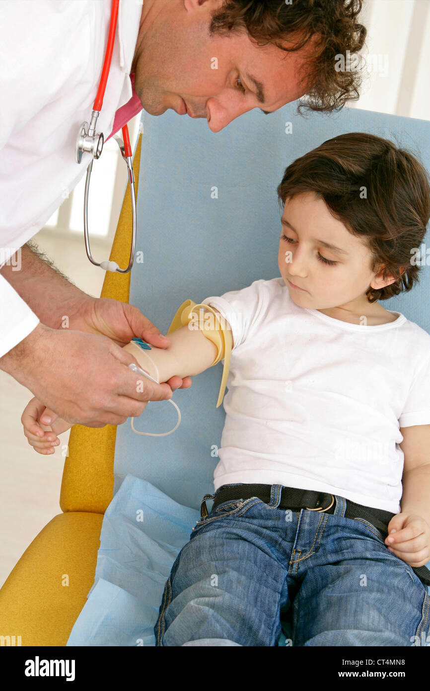 BLOOD SPECIMEN IN A CHILD Stock Photo Alamy