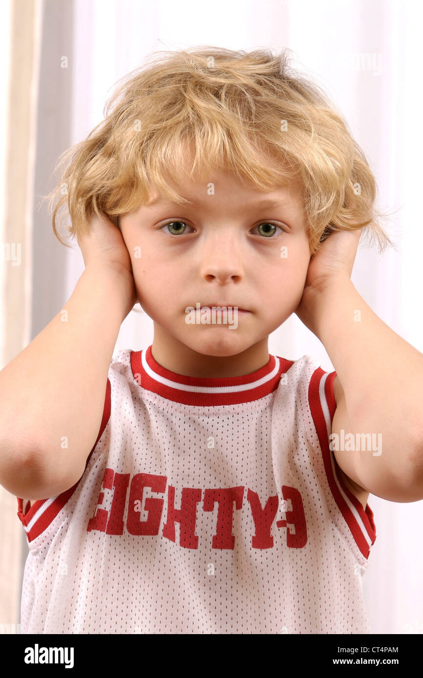 EAR PAIN IN A CHILD Stock Photo Alamy
