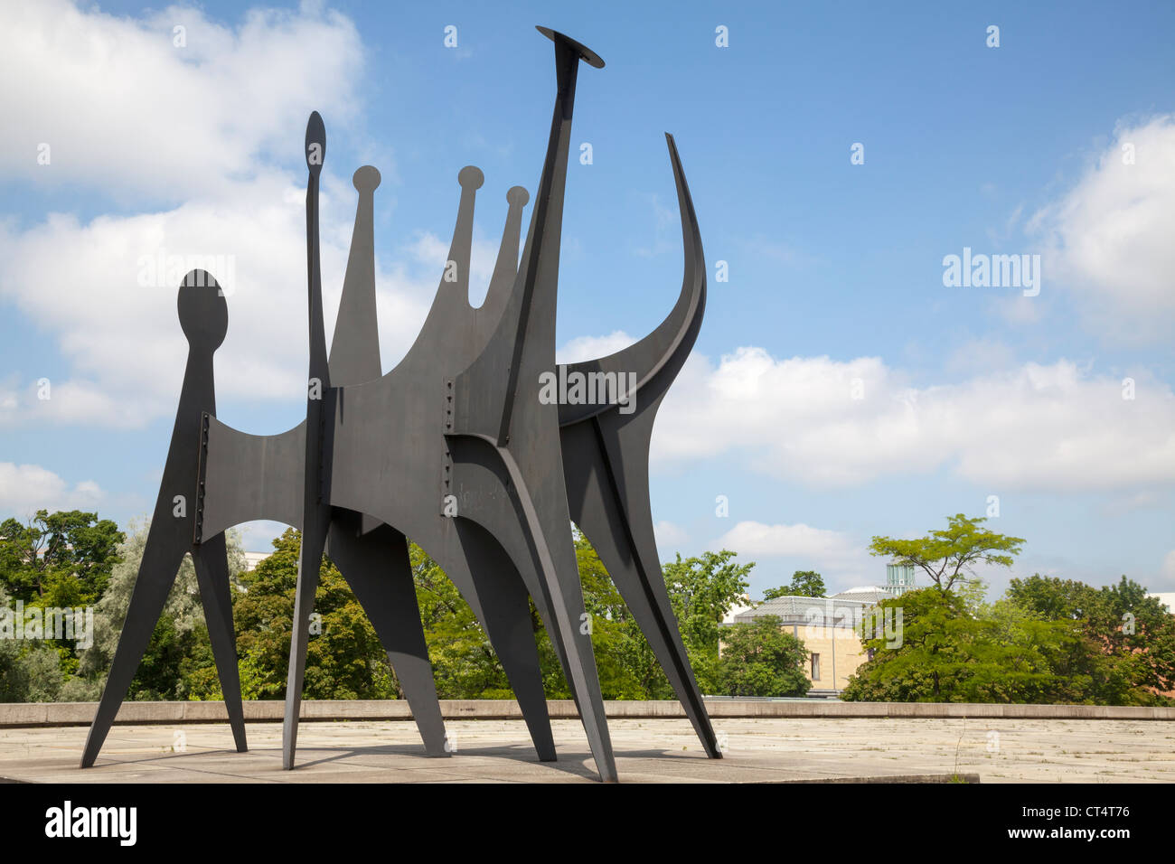 Neue Nationalgalerie, Berlin Germany sculpture “Têtes et Queue” by Alexander Calder Stock Photo