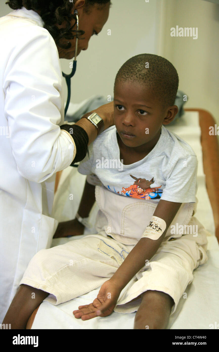 Child visits hospital hi-res stock photography and images - Alamy