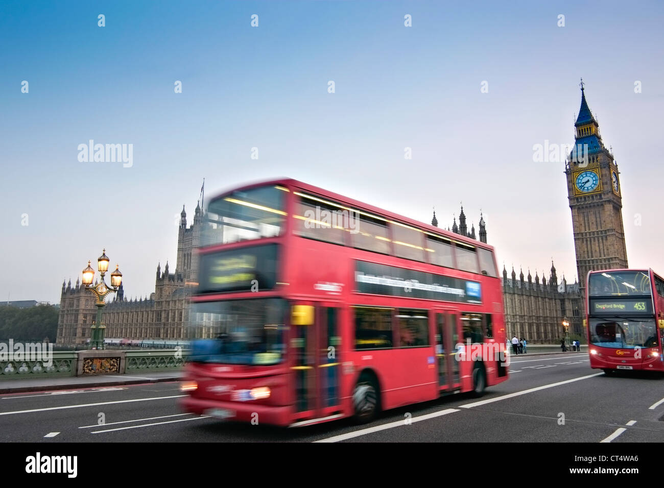 Big red bus hi-res stock photography and images - Alamy
