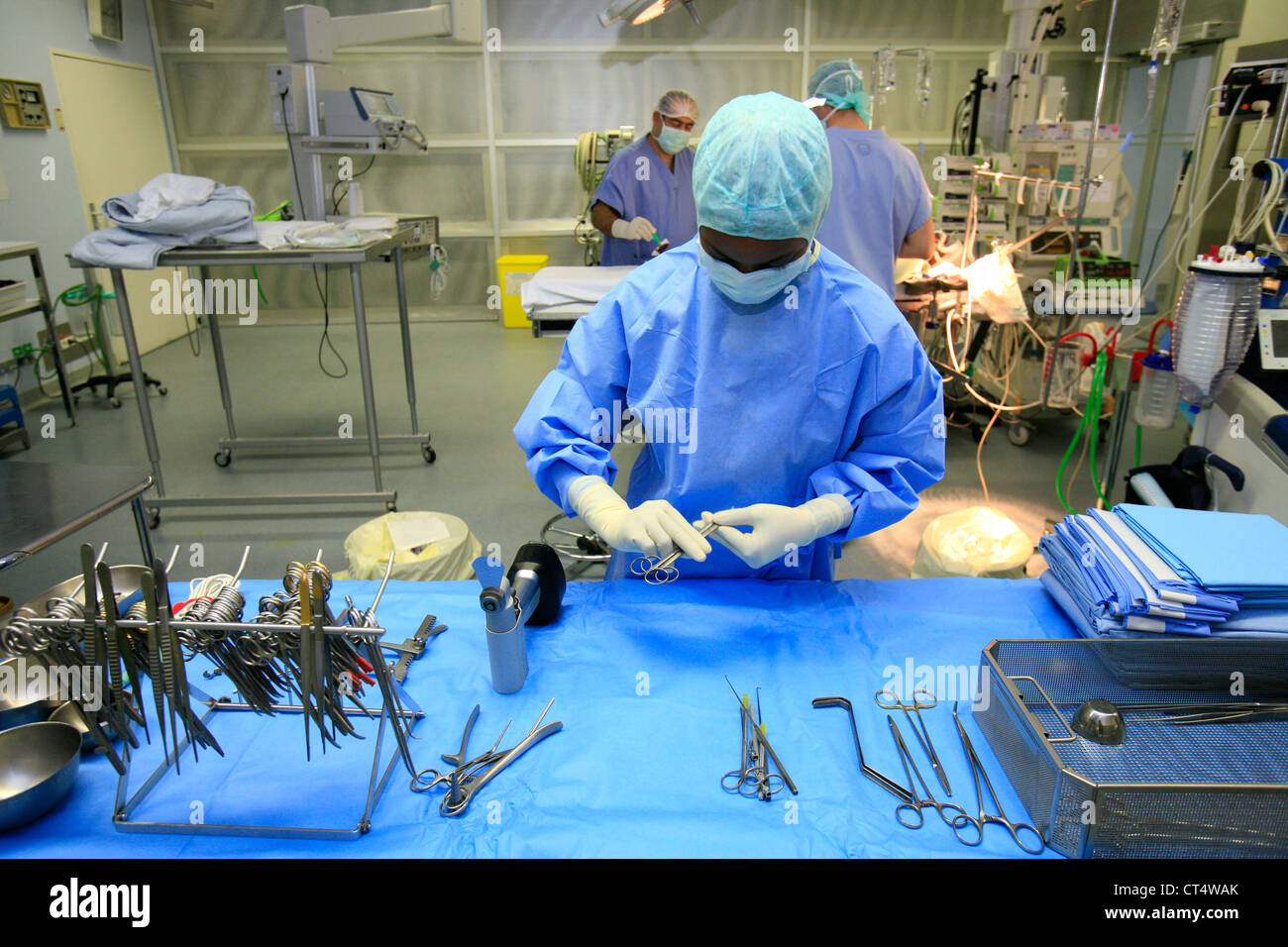 SURGICAL EQUIPMENT Stock Photo Alamy