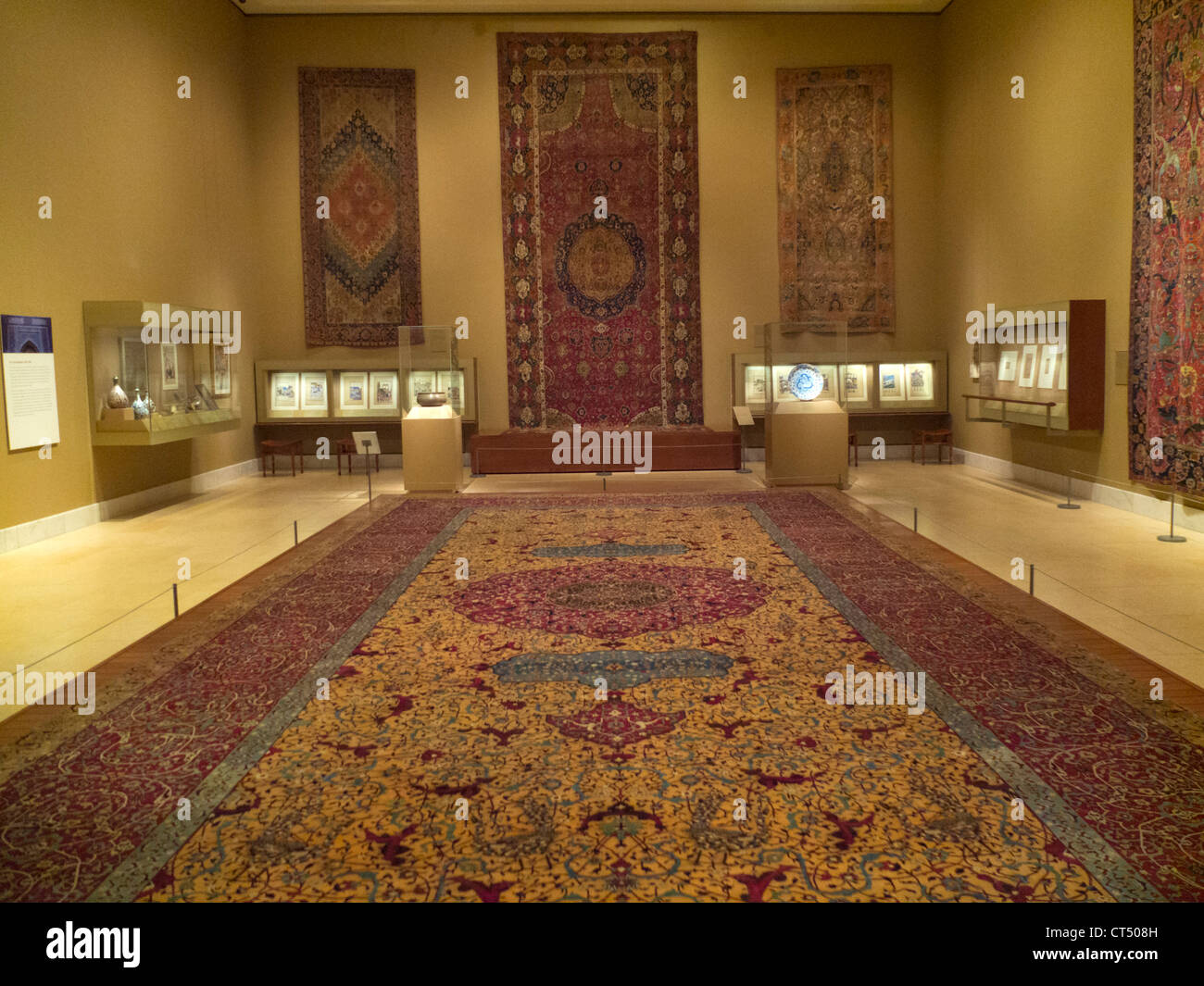 Metropolitan Museum of Art in Manhattan New York city Stock Photo Alamy