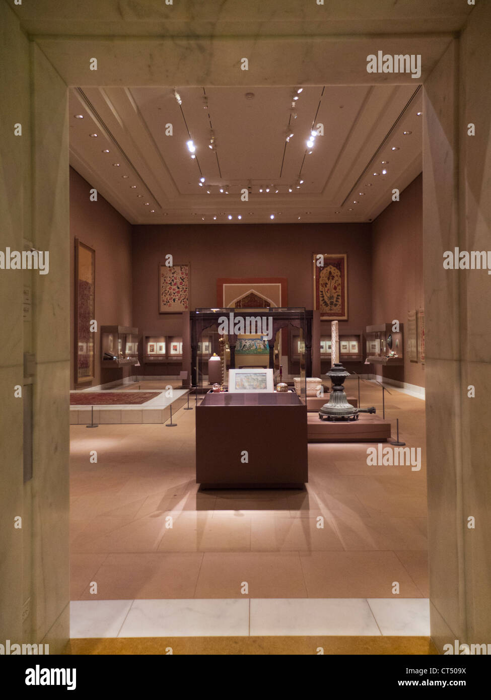 Metropolitan Museum of Art in Manhattan New York city Stock Photo Alamy