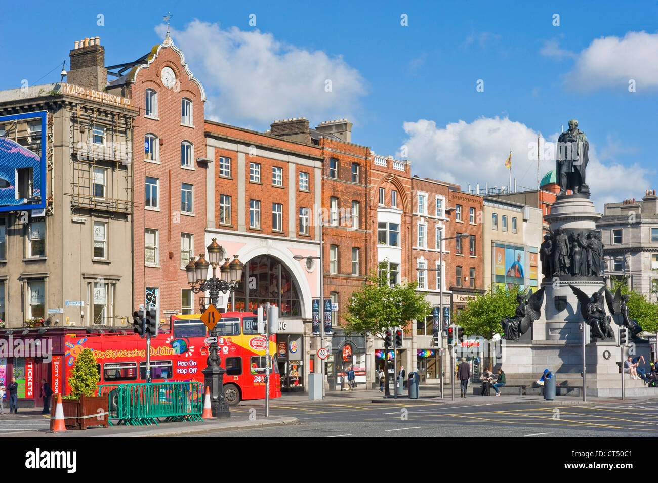 The O'Connell monument on O'Connell street in the center of Dublin