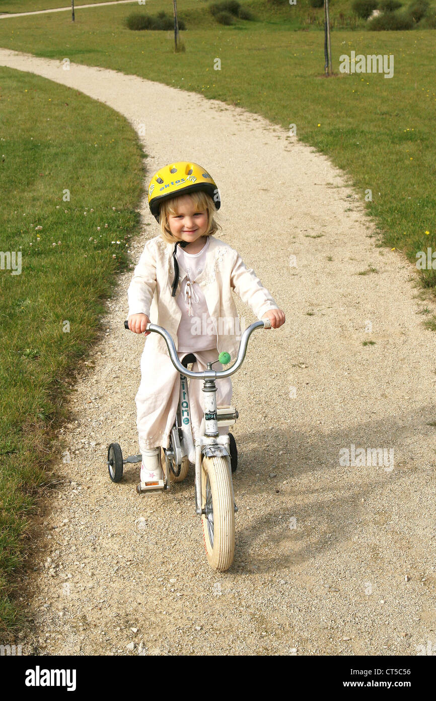 Child secure hi-res stock photography and images - Alamy
