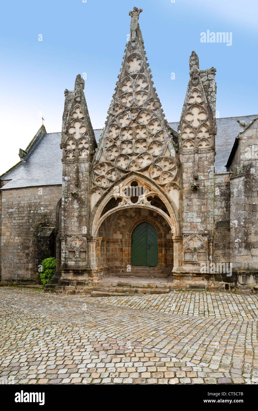 Gothic porch to the church of Notre Dame de Roscudon, Pont Croix, Brittany  Stock Photo - Alamy