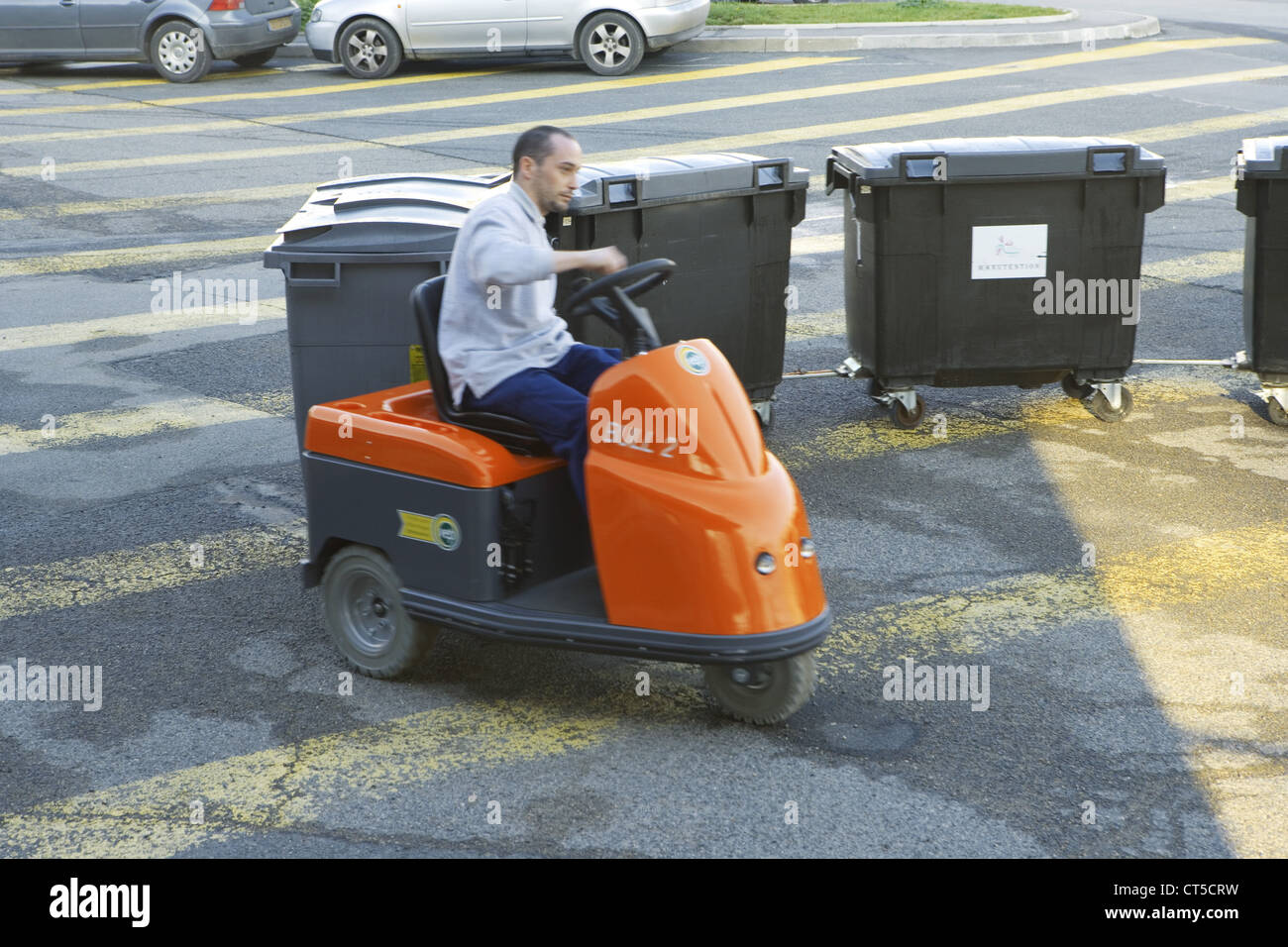 Refuse collection vehicles hires stock photography and images Alamy