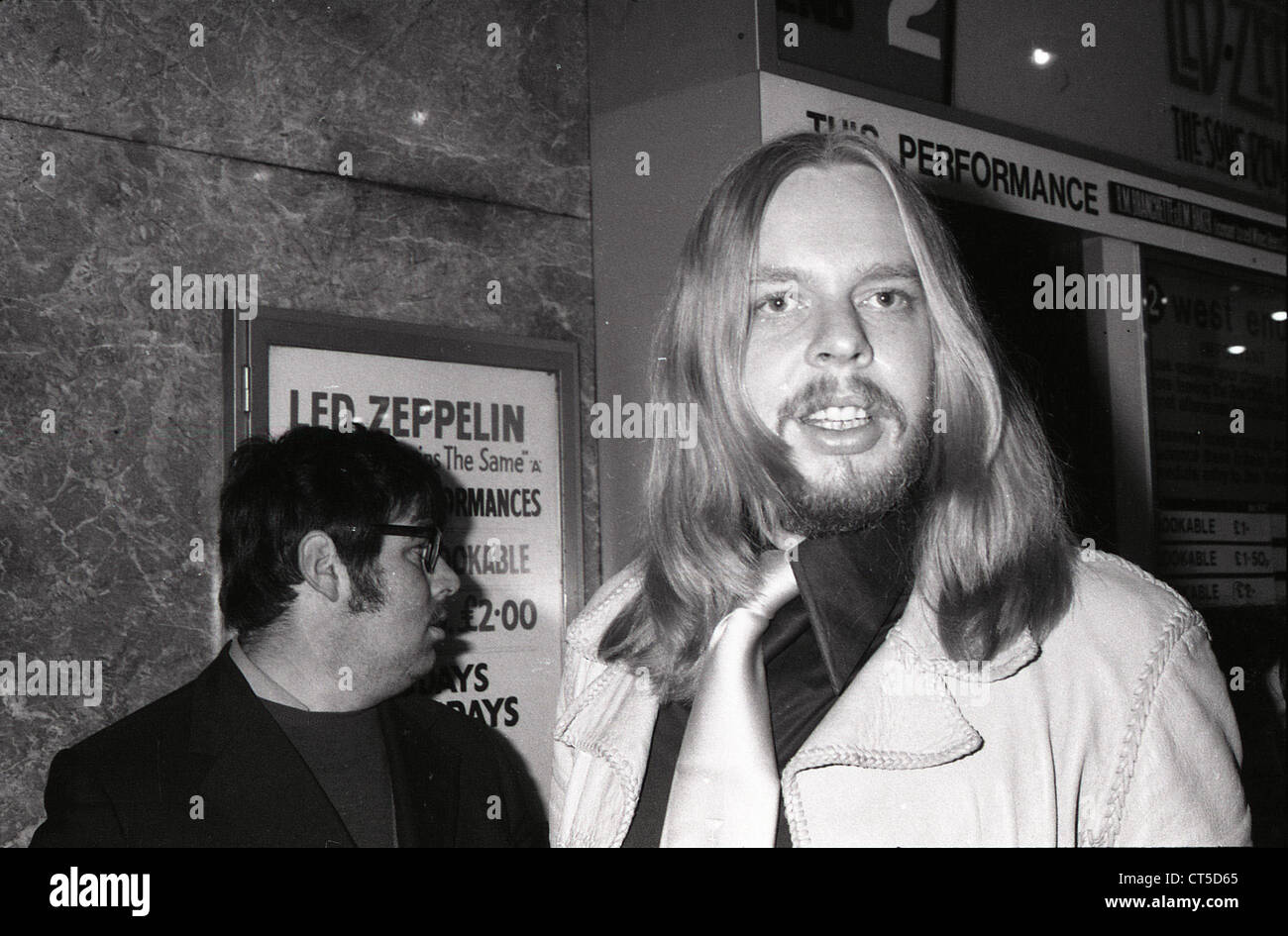 009557 - Rick Wakeman at the UK Premiere of The Song Remains The Same at Warner West End Cinema, London on 4th November 1976 Stock Photo